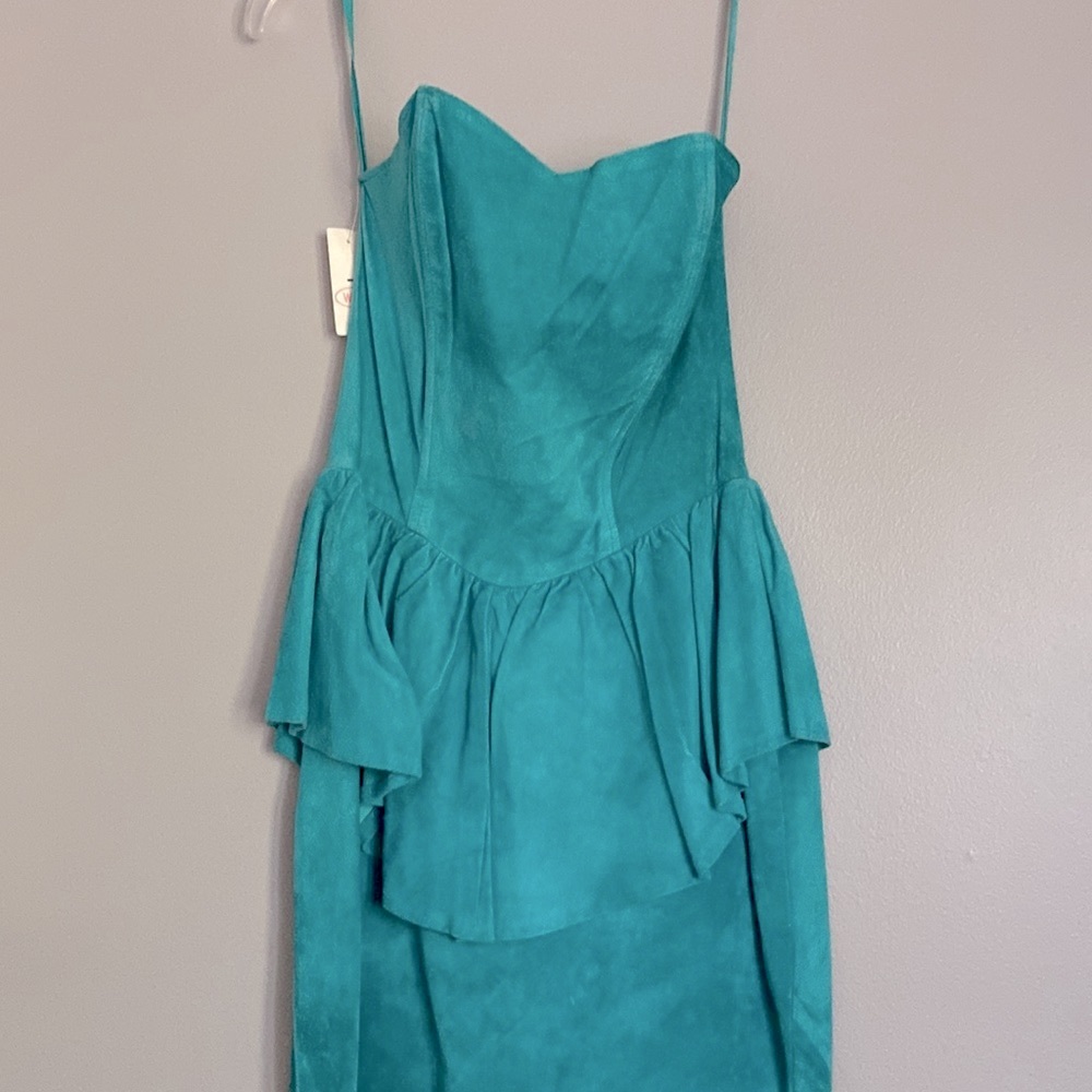Simply red 80’s vintage suede dress NWT